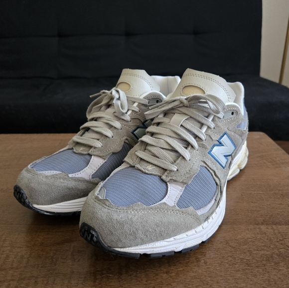 New Balance 2002r Mirage - size 10.5